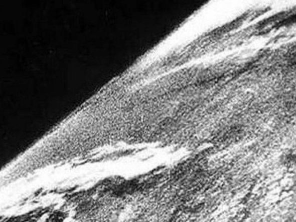 prima imaginie din spatiu